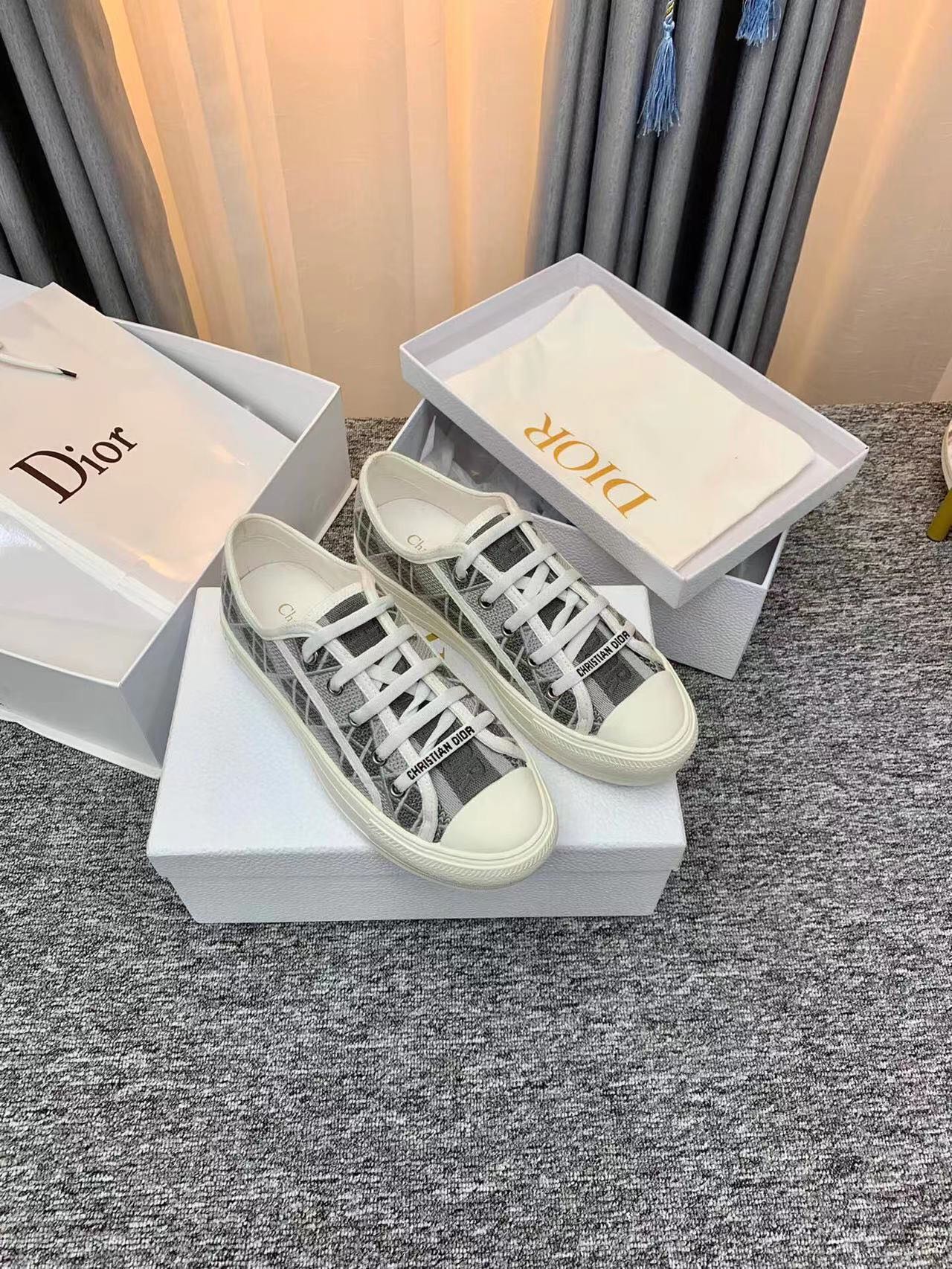 太精美了 DIOR 高端牛貨 1:1復刻鞋子 休閒鞋