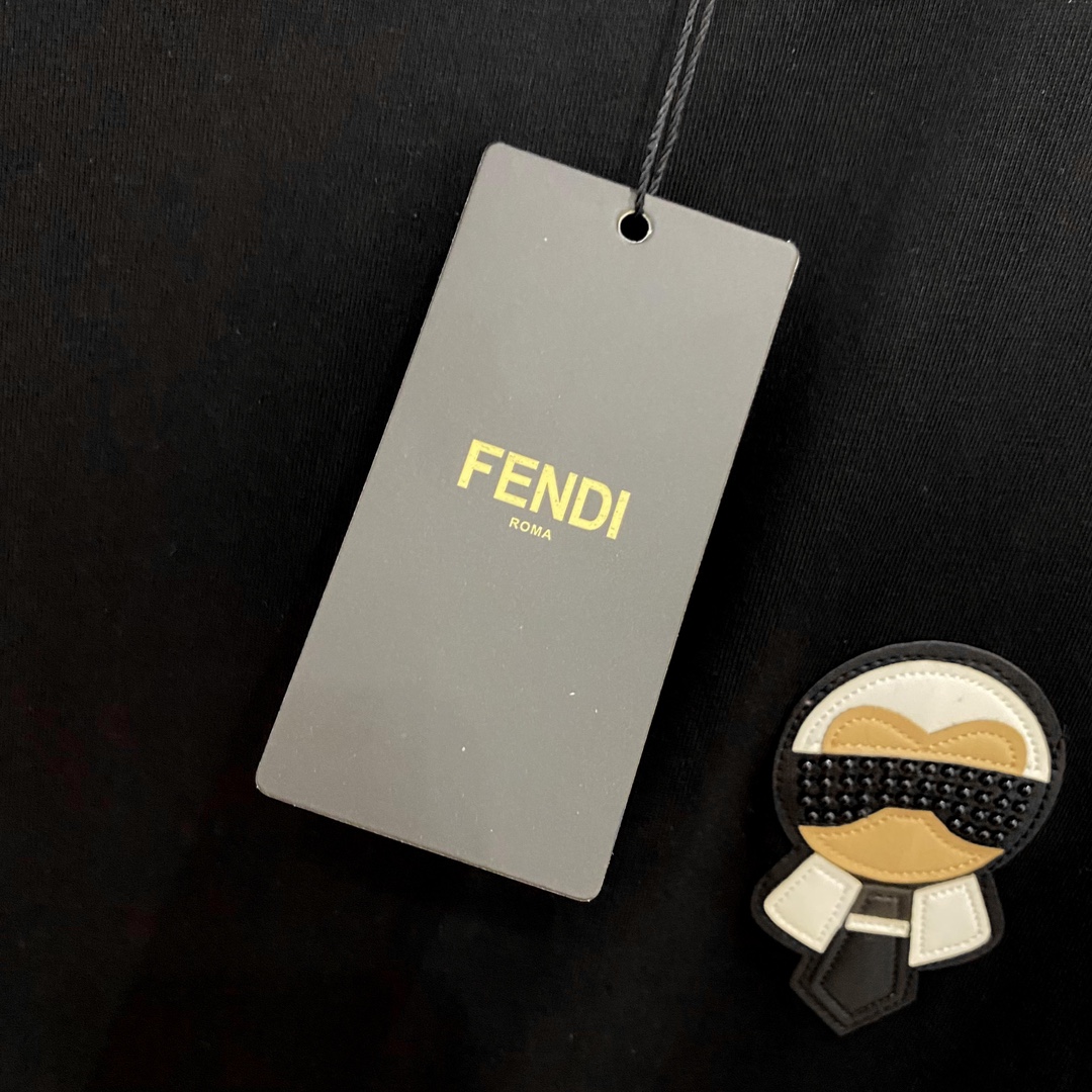 透氣舒適圓領純棉FENDI芬迪短袖T恤男裝高仿
