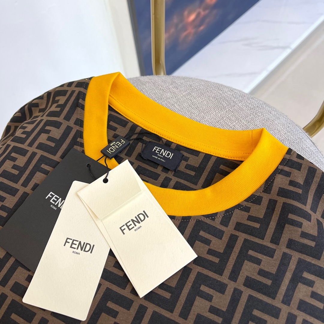 Fendi芬迪高仿一比一短袖T恤印花衣服圓領 咖啡色