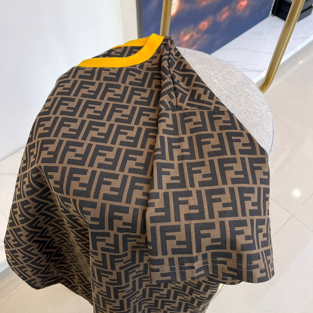 Fendi芬迪高仿一比一短袖T恤印花衣服圓領 咖啡色