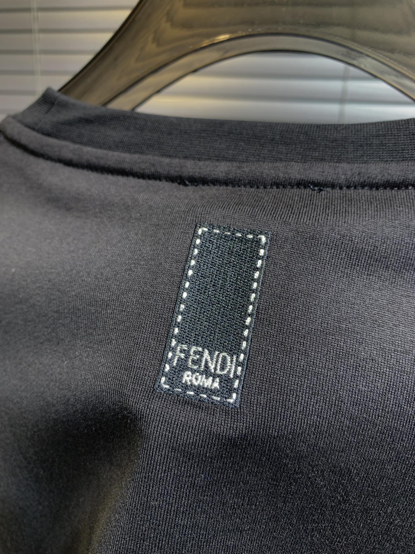 新品專櫃同步 胸前刺繡logo圓領短袖T恤 男裝高仿