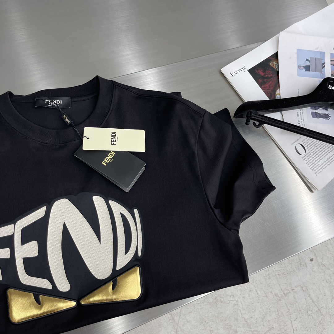 原單衣服FENDI2024春夏新品圓領短袖T恤黑色