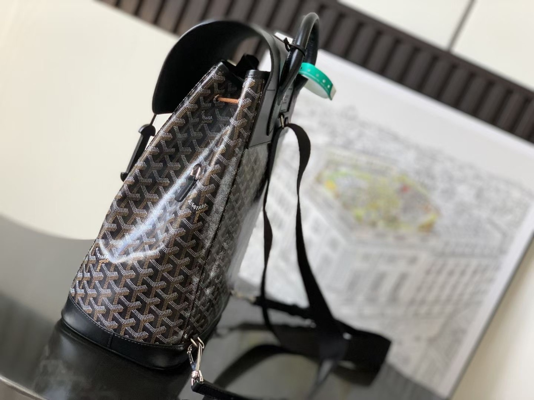 一比一高仿GOYARD高雅德包 Goyardine帆布 AALPIN 中號揹包 黑色