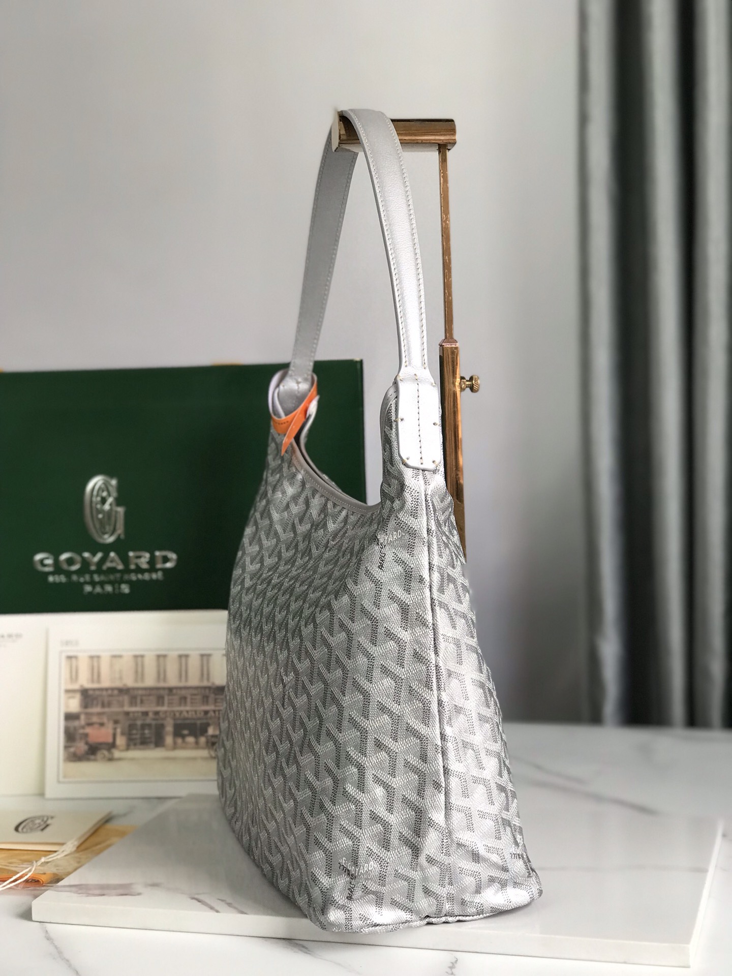高仿奢侈包GOYARD高雅德 Bohème Hobo包袋 流浪包腋下包 銀色
