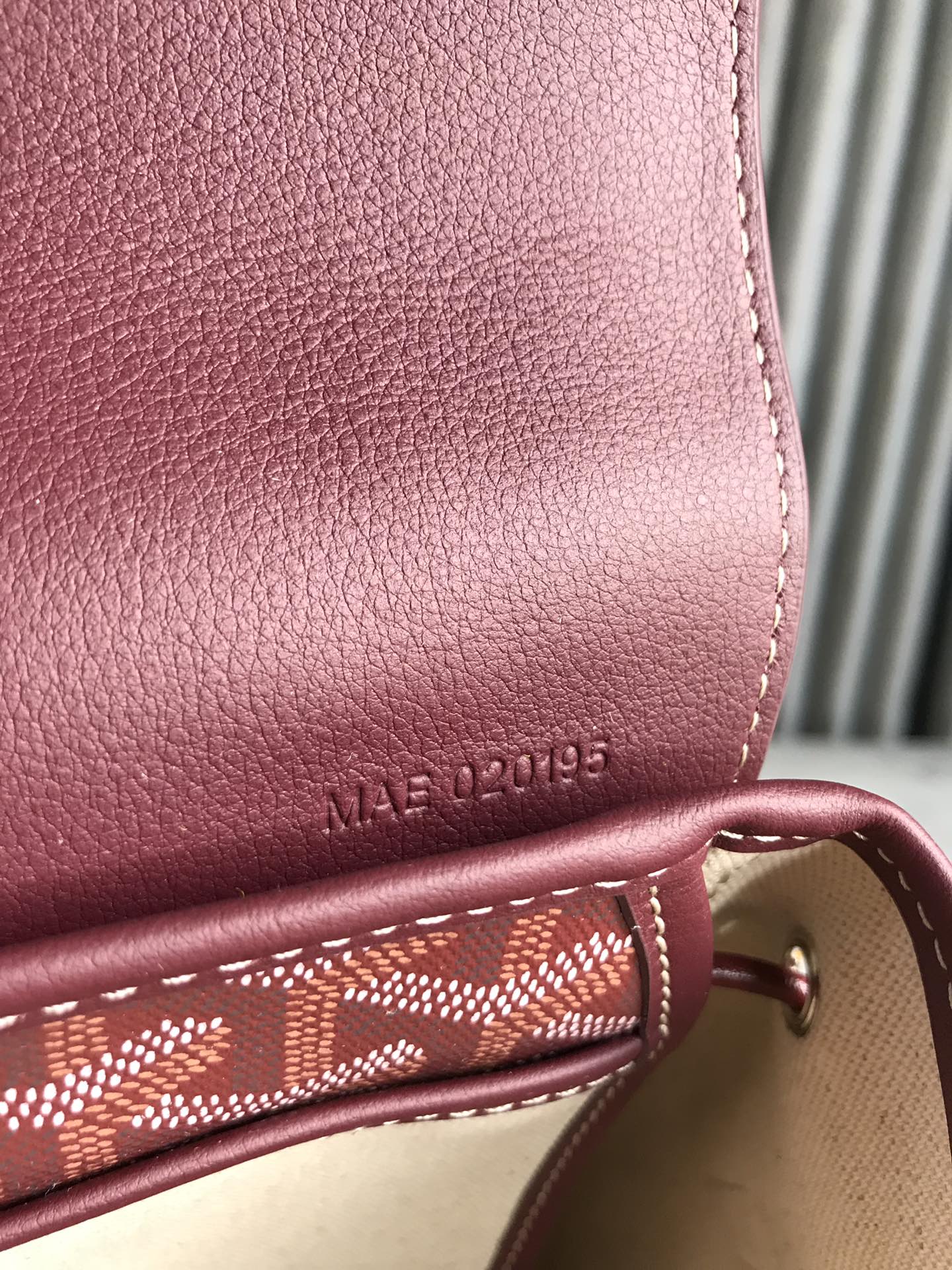 高仿奢侈品GOYARD高雅德包 Goyardine帆布 Alpin迷你雙肩包揹包 酒紅