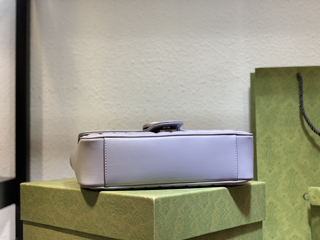 443497Gucci一比一復刻精美紫色斜挎包肩背包 批發零售店