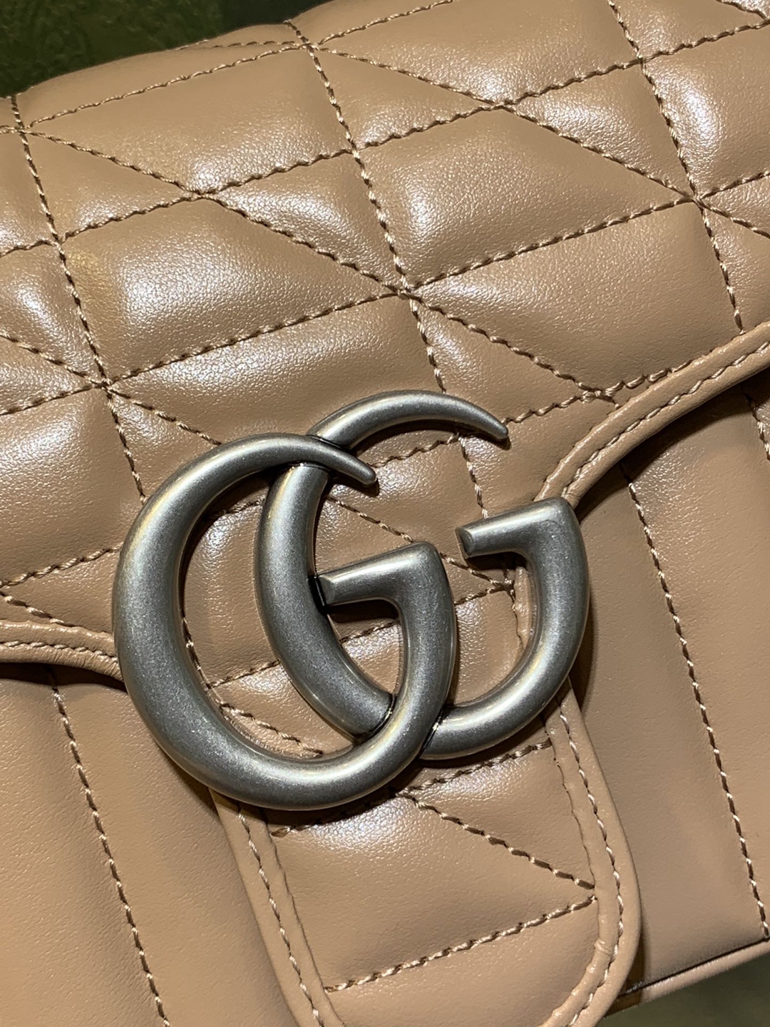 霸氣棕色443497 Gucci高仿精品包包 斜挎包