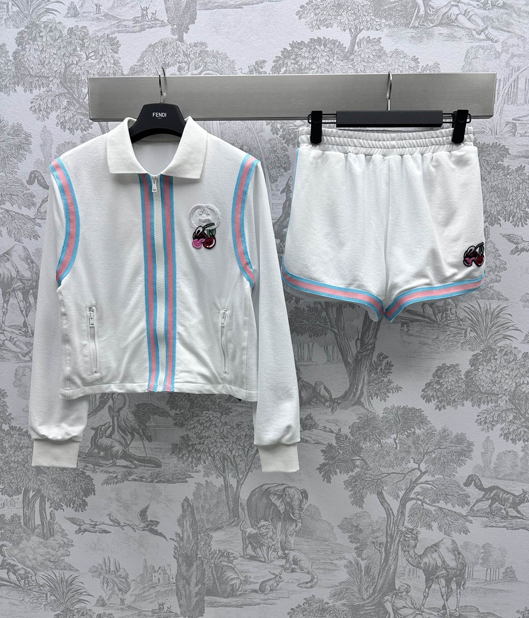 刺繡櫻桃休閒套裝 Gucci高仿服裝開衫衛衣
