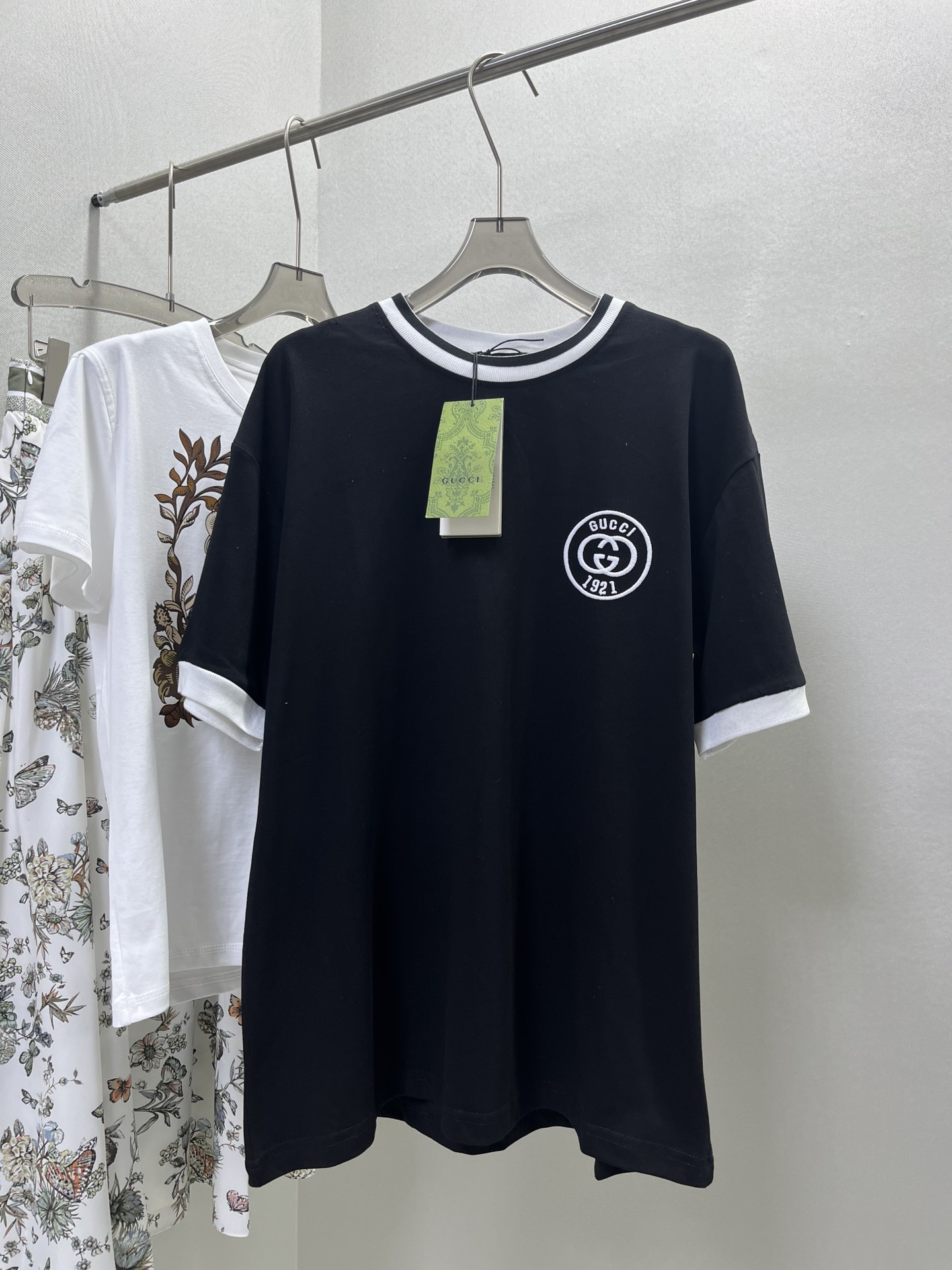 Gucci專櫃同步頂級高仿衣服情侶款短袖T恤