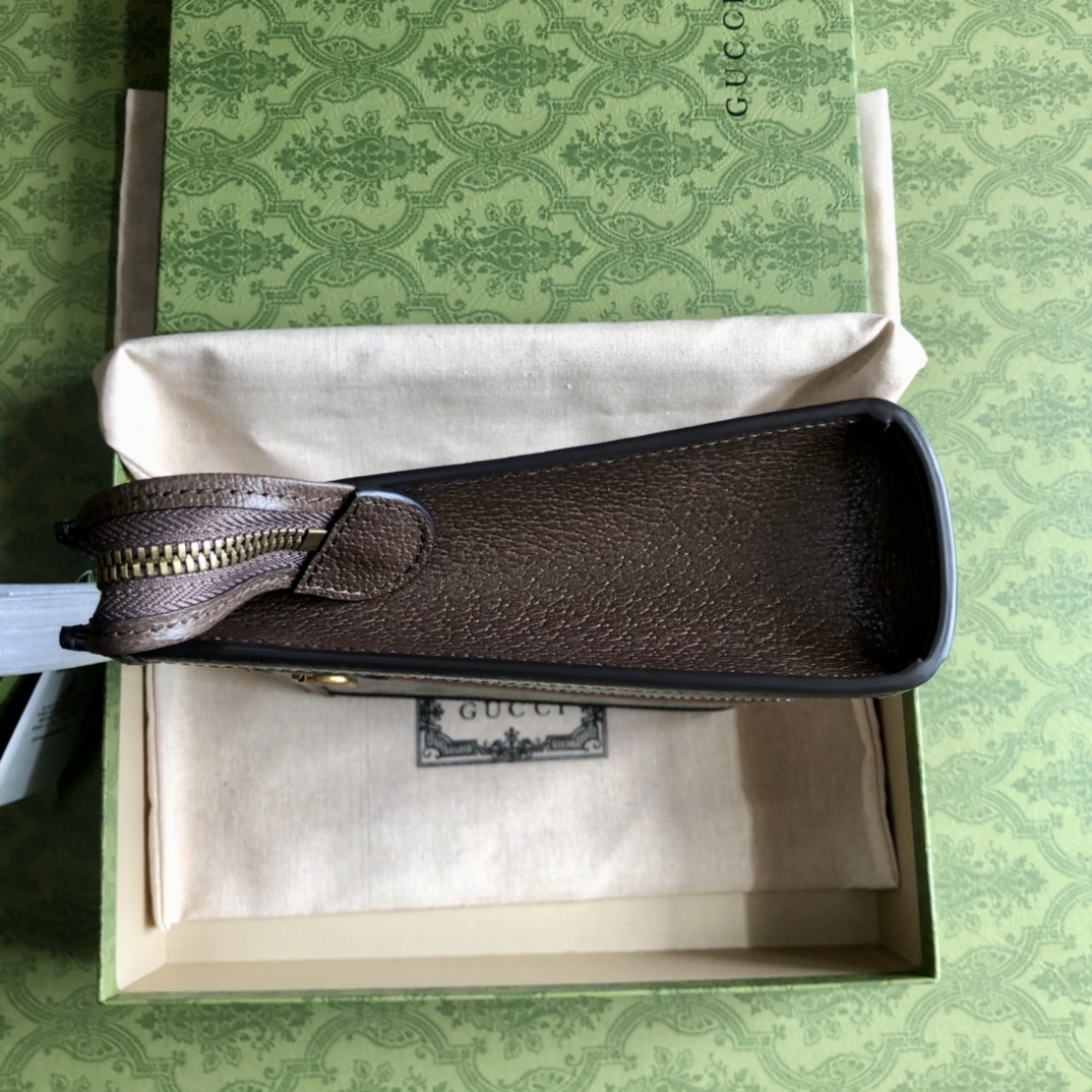 PVC材質18x26x6cm經典Gucci男裝手提包錢包 銀包 新品