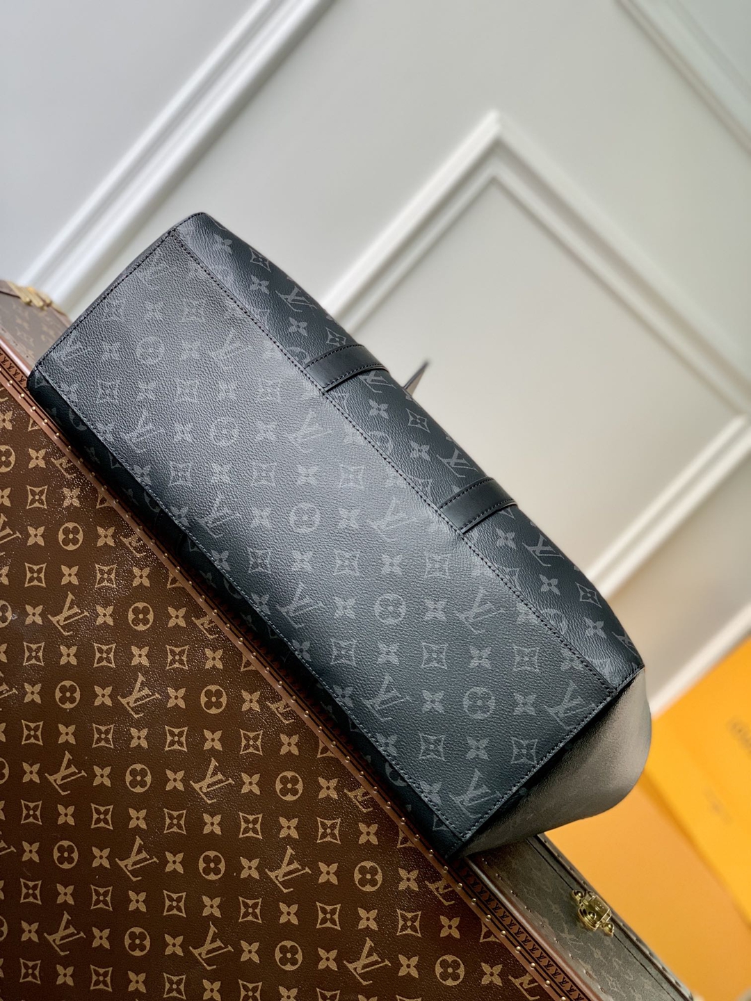 M46451 少見的精品 頂級原單LV 手提包 硬朗風範