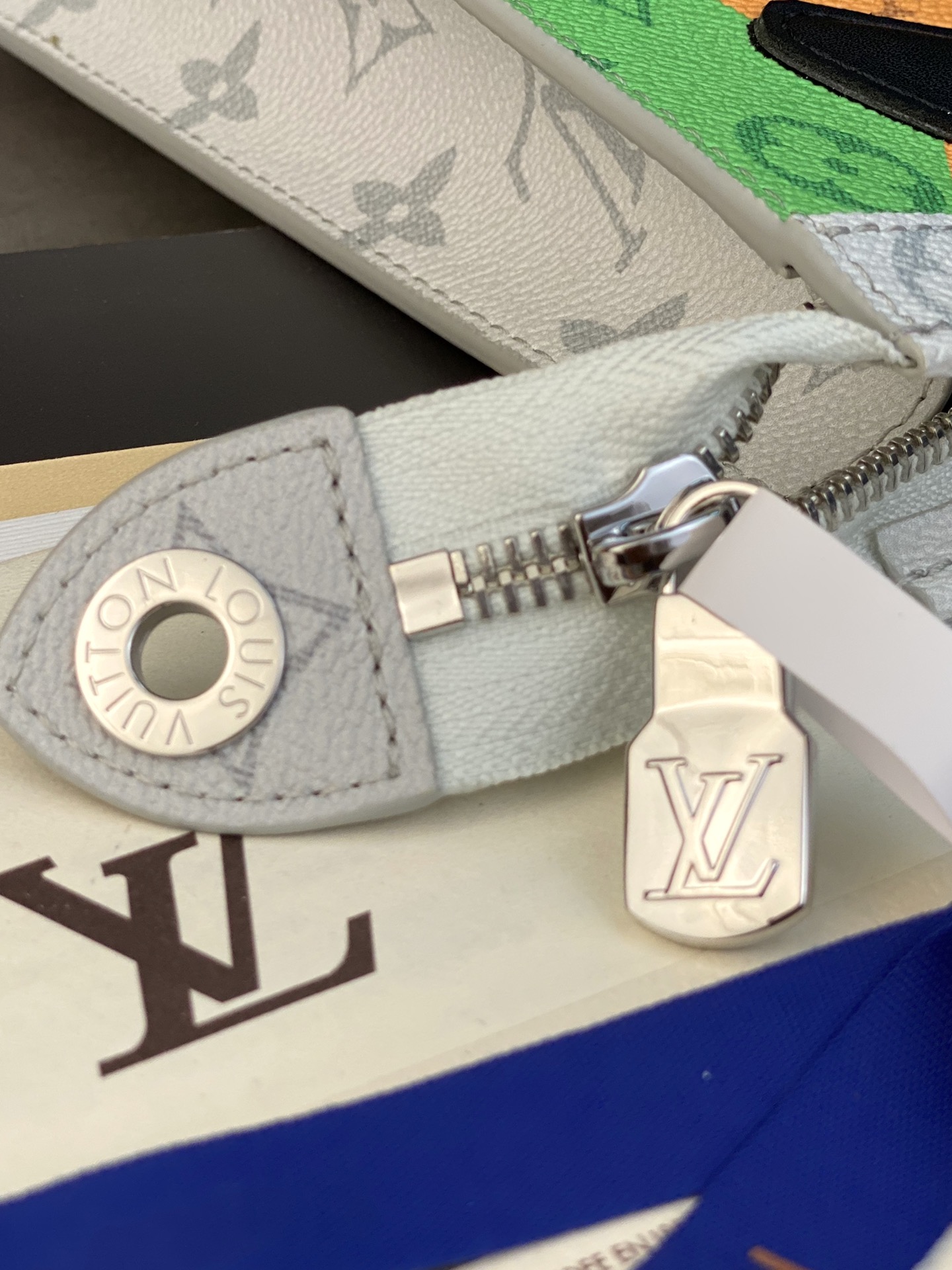 POCHETTE VOYAGE Pochette Voyage 頂級高仿手拿包 錢包