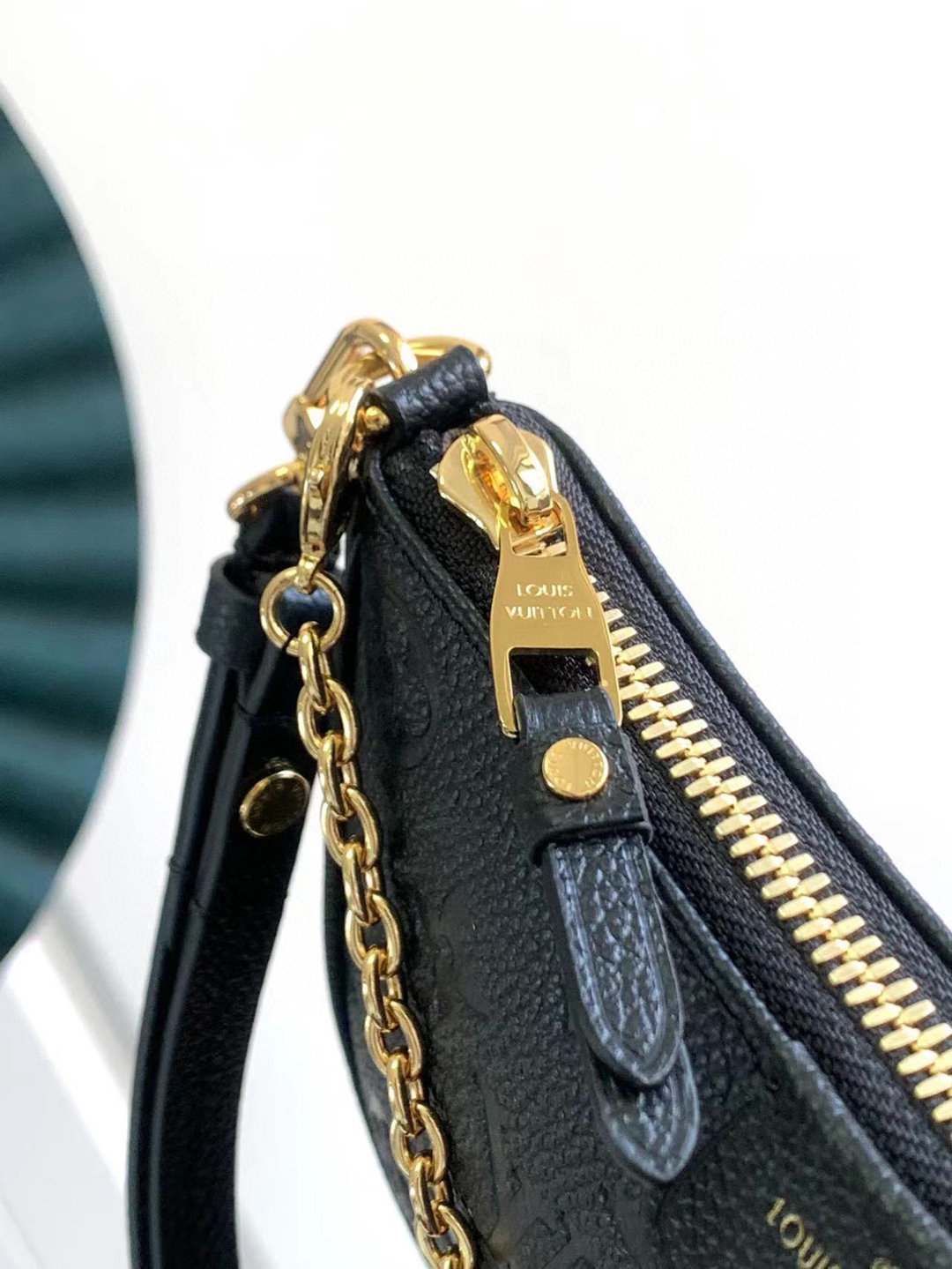 M81908Easy Pouch On Strap A貨復刻LV手提袋單肩包