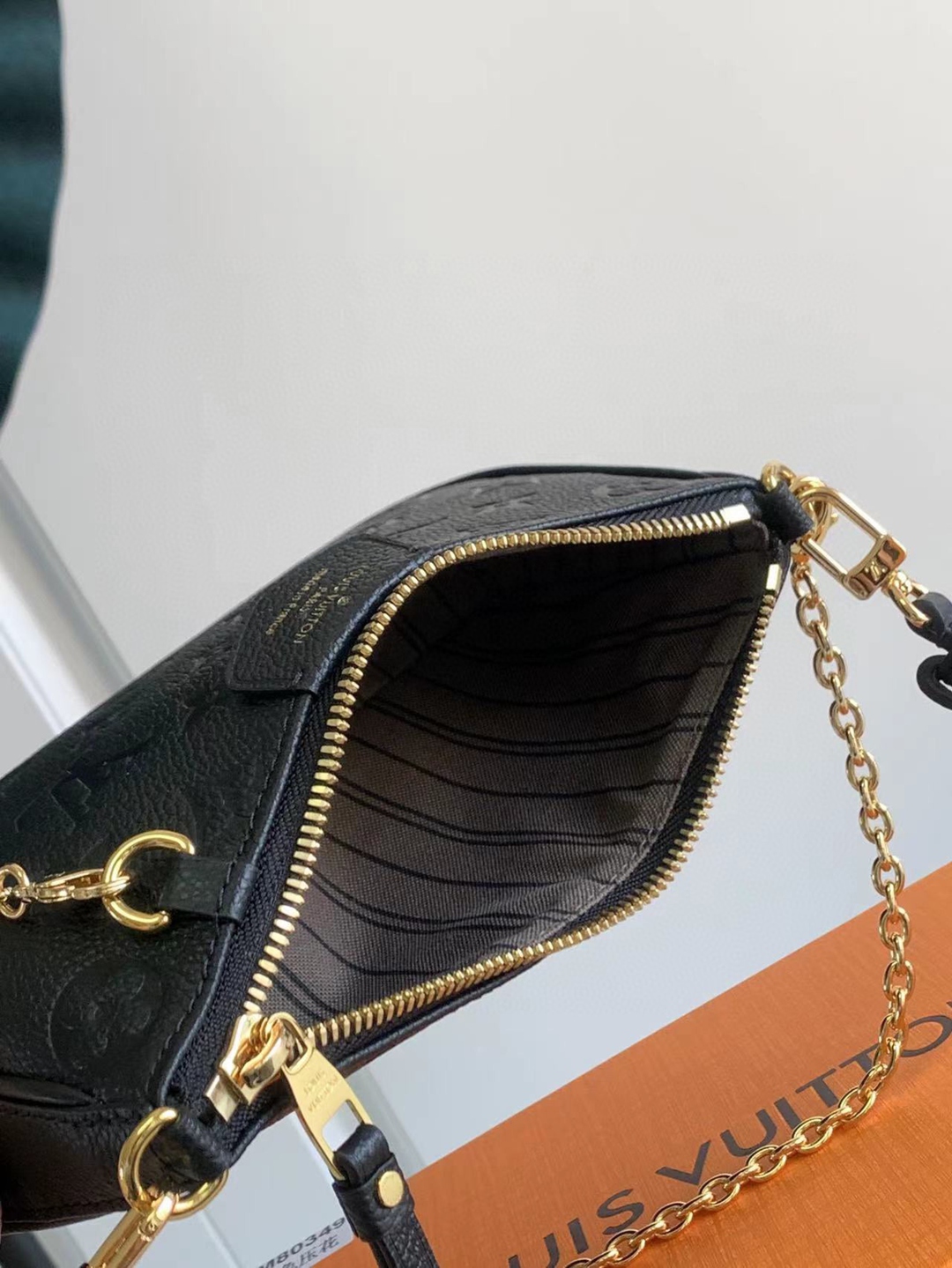 M81908Easy Pouch On Strap A貨復刻LV手提袋單肩包