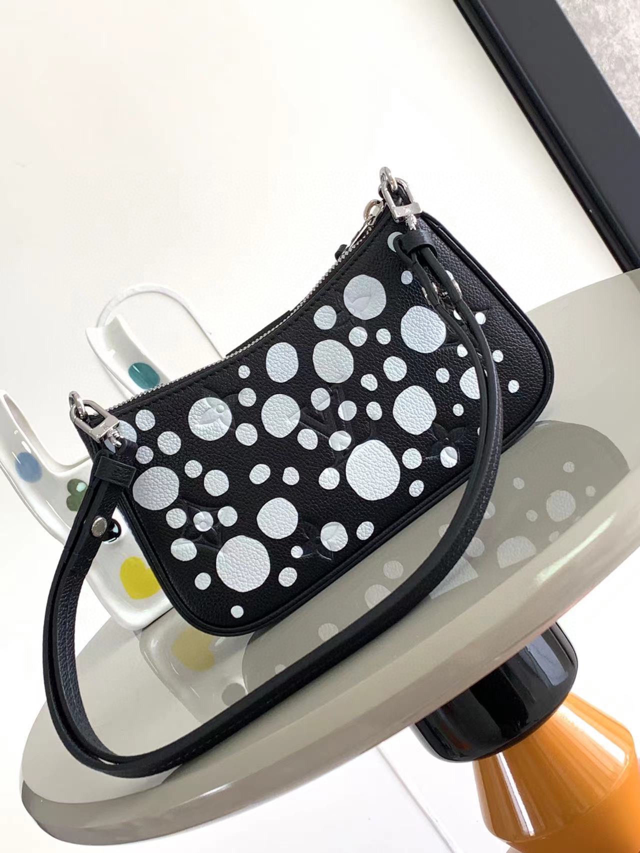 M81908 LV原單復刻單肩包手提包 Easy Pouch On Strap