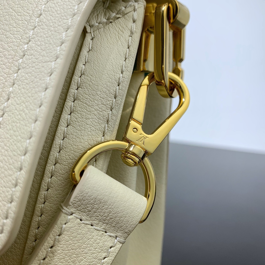 M25048Dauphine Soft LV 單肩包 A貨斜挎包 米白色