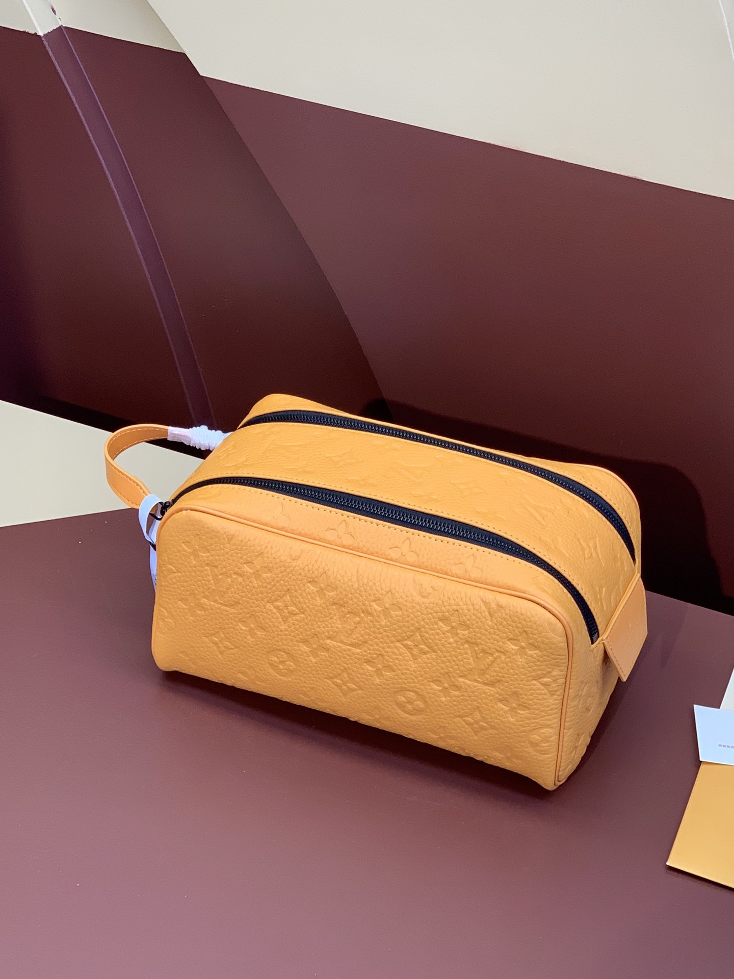 M82576 Louis Vuitton 壓花黃色 牛皮材質 高仿精品包包