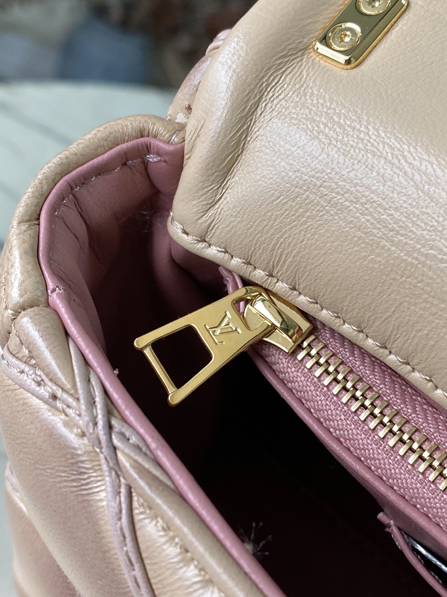 M23568 Louis Vuitton 頂級高仿精品包包 手提包