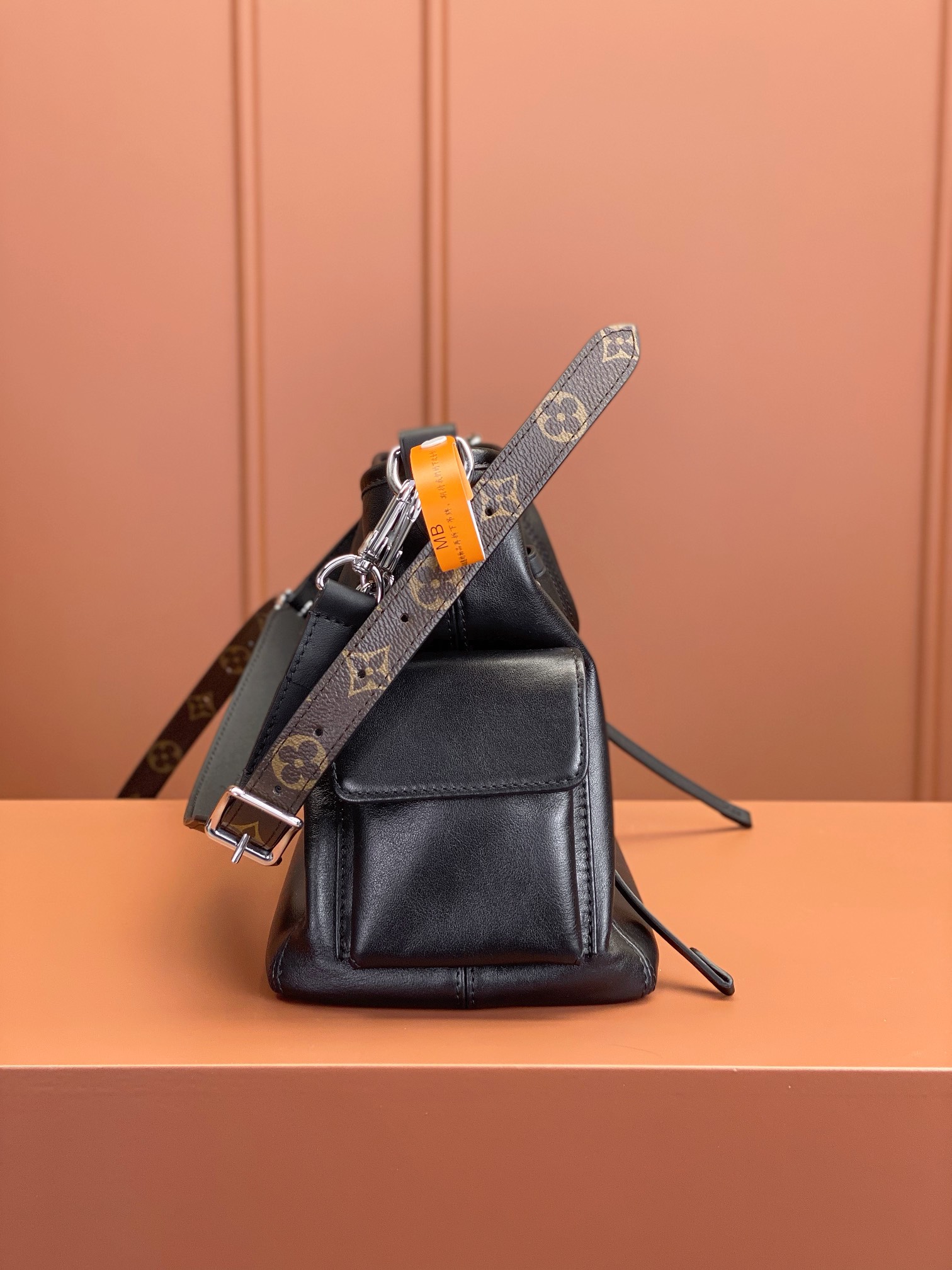 CARRYALL CARGO LV頂級高仿M24861 黑色包包