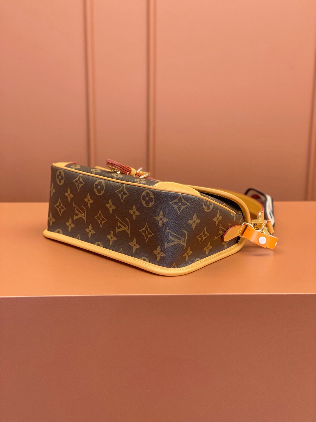 M45985 LVA貨DlANE手袋 單肩包 女款