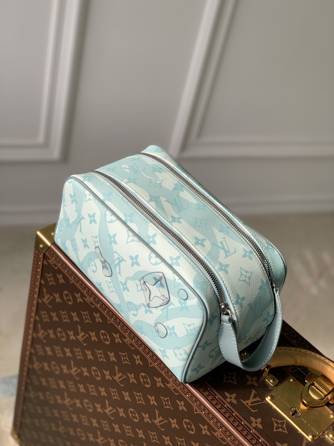 M82337 Dopp Kit LV 頂級A貨單肩包 洗漱包 28.0 x 15.0 x 16.5 厘