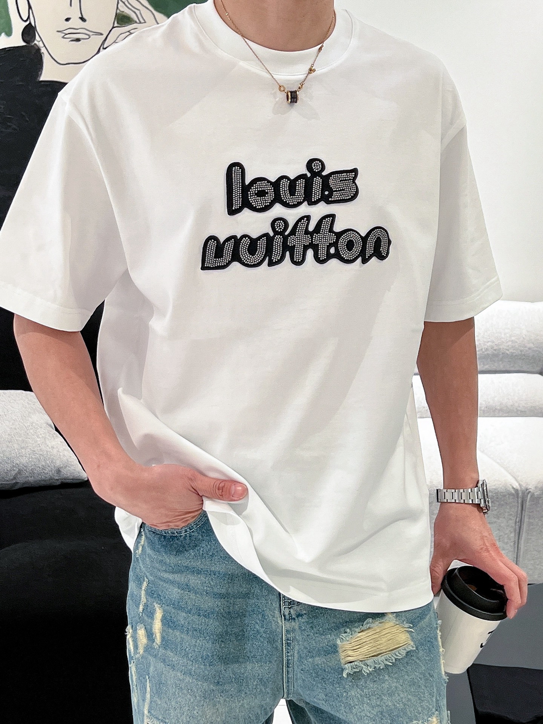 專櫃同步發售 一比一復刻 LV 圓領短袖T恤男女同款 白色