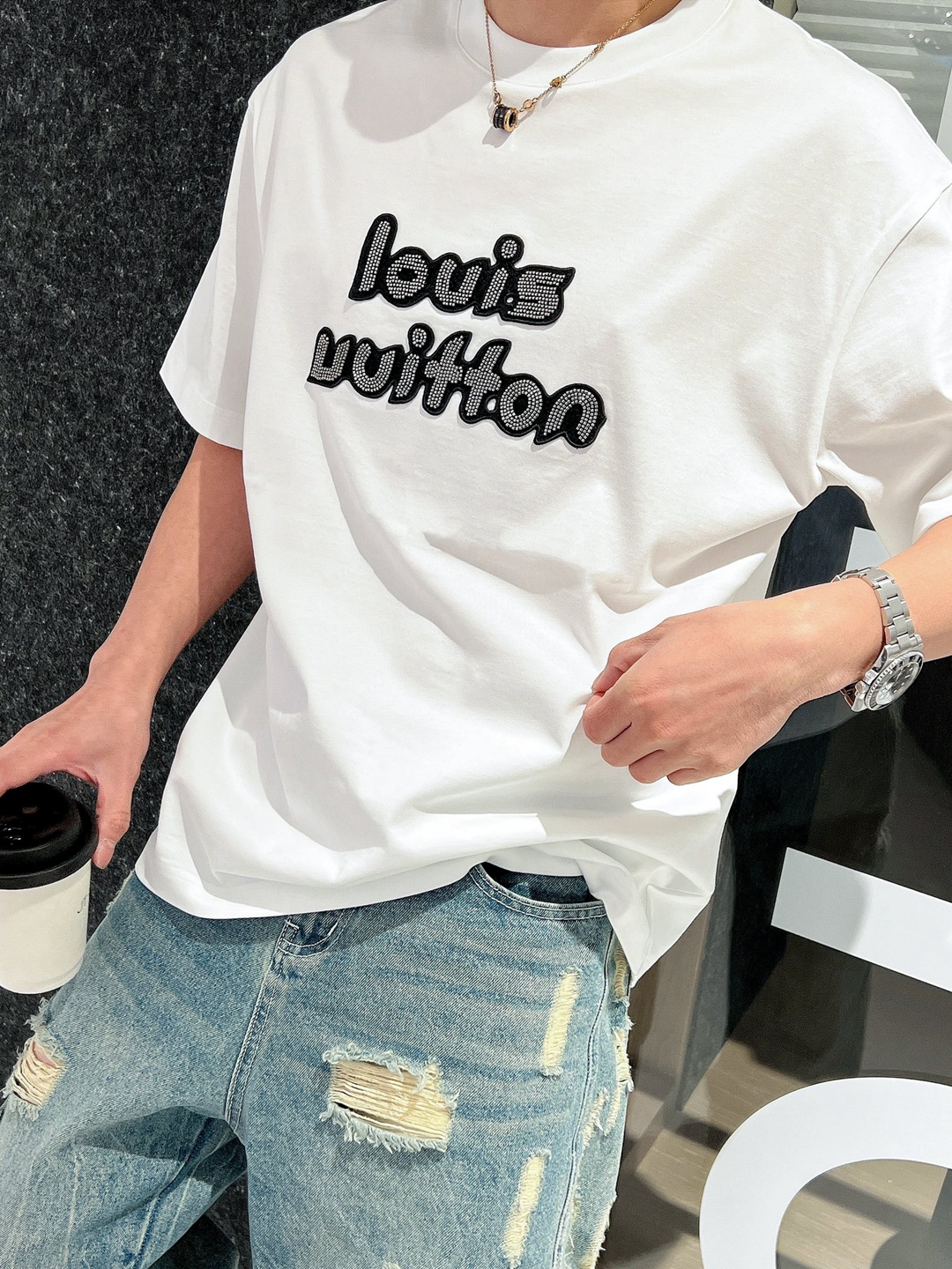專櫃同步發售 一比一復刻 LV 圓領短袖T恤男女同款 白色