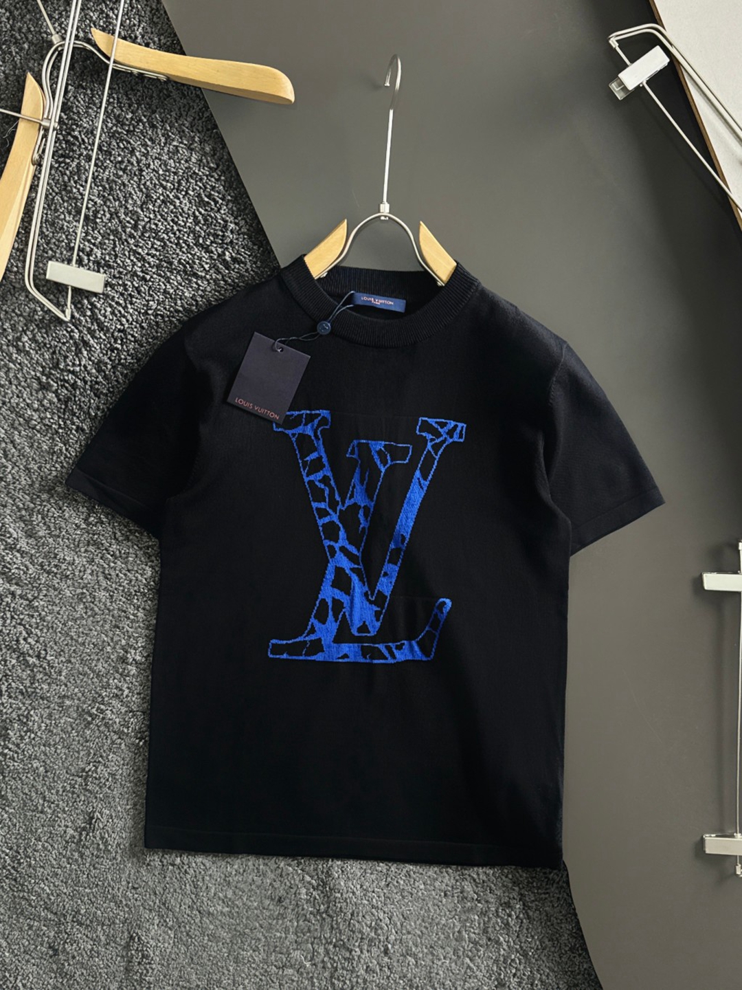 很精緻的印花 2024新品 LV 原單衣服 純棉圓領短袖T恤 白色