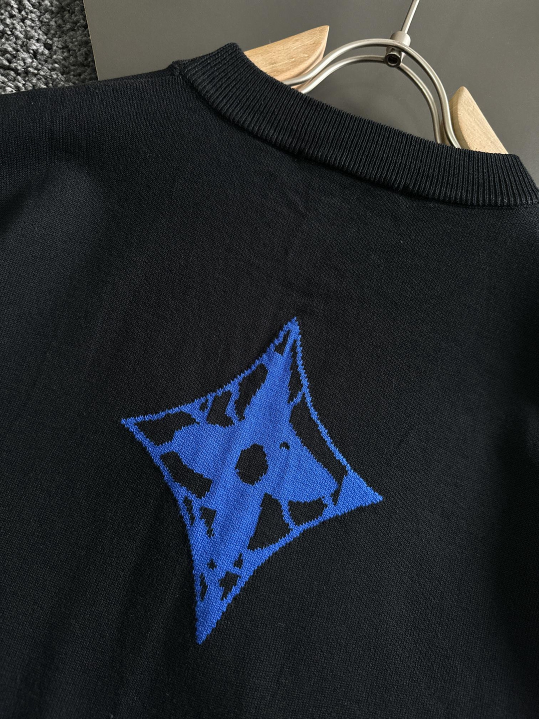 很精緻的印花 2024新品 LV 原單衣服 純棉圓領短袖T恤 白色