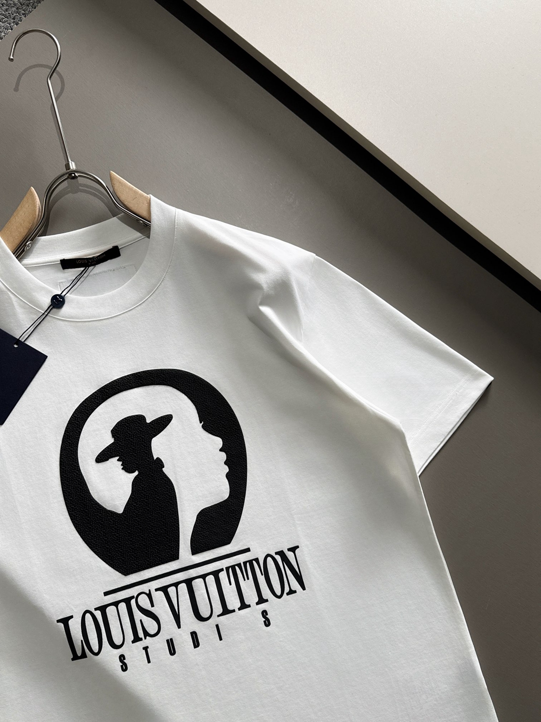 專櫃同步 2024新品 純棉短袖T恤一比一LV服裝