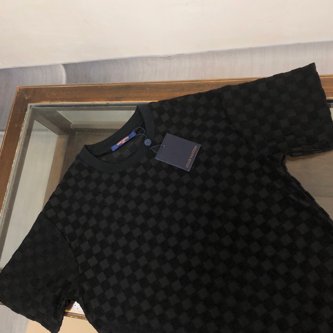 Louis vuitton/LV A貨衣服純色短袖T恤 黑色