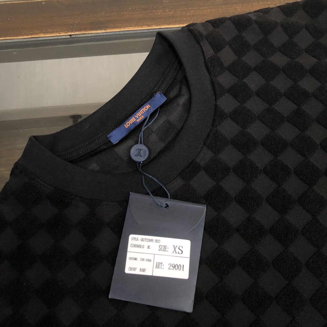 Louis vuitton/LV A貨衣服純色短袖T恤 黑色