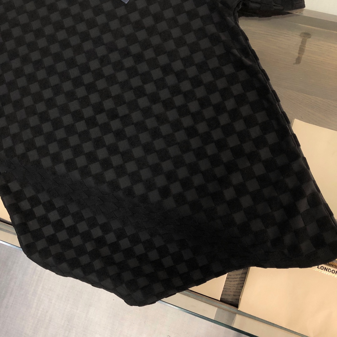 Louis vuitton/LV A貨衣服純色短袖T恤 黑色
