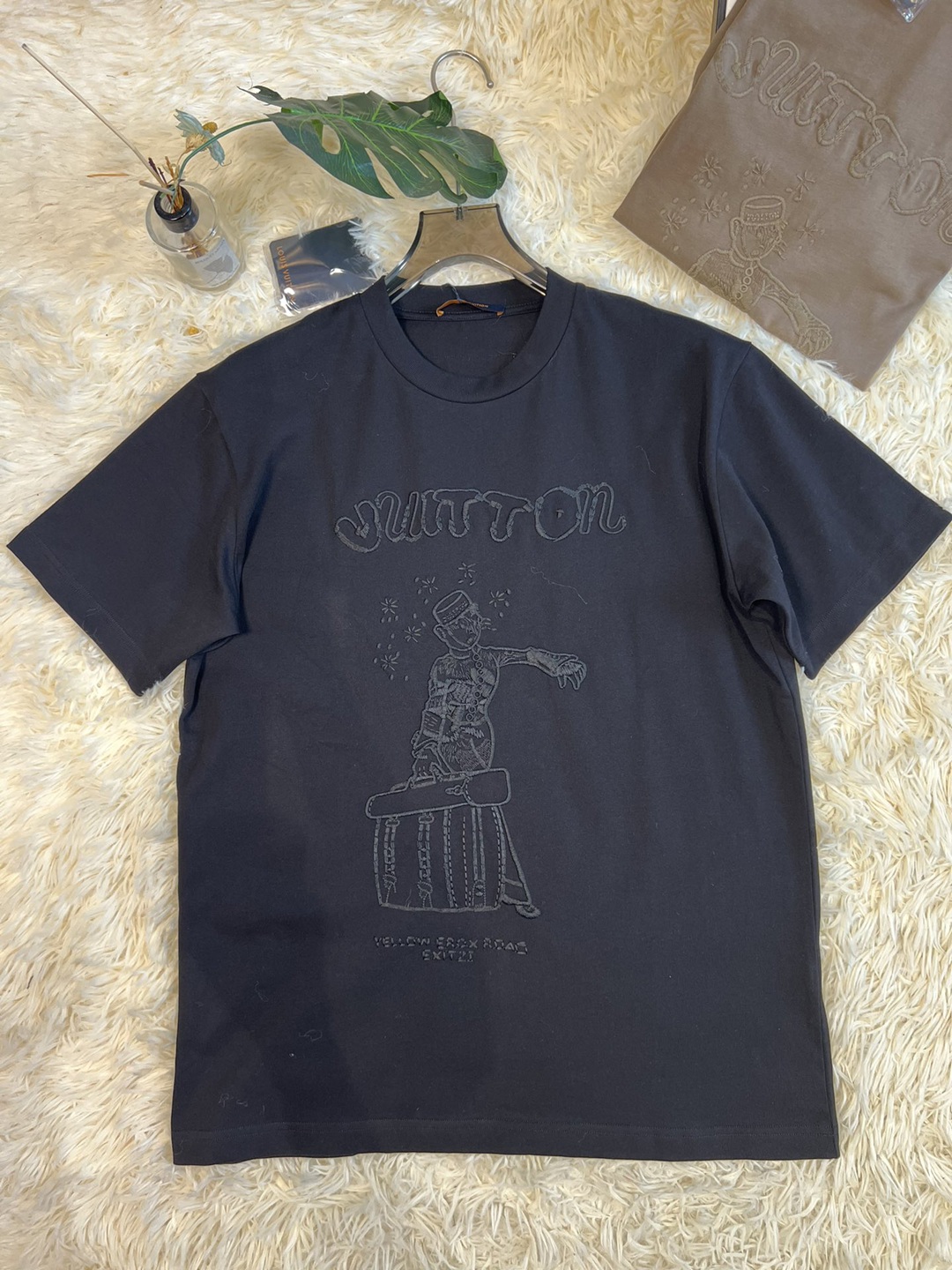 2024春夏新品 LV 高仿服裝 圓領短袖T恤