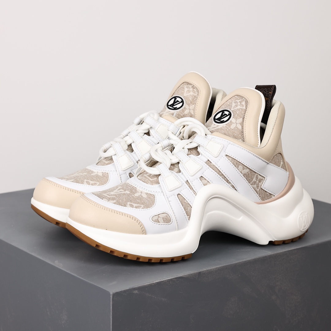 新品莆田鞋Louis Vuitton Archlight Sneakers 女款老爹鞋