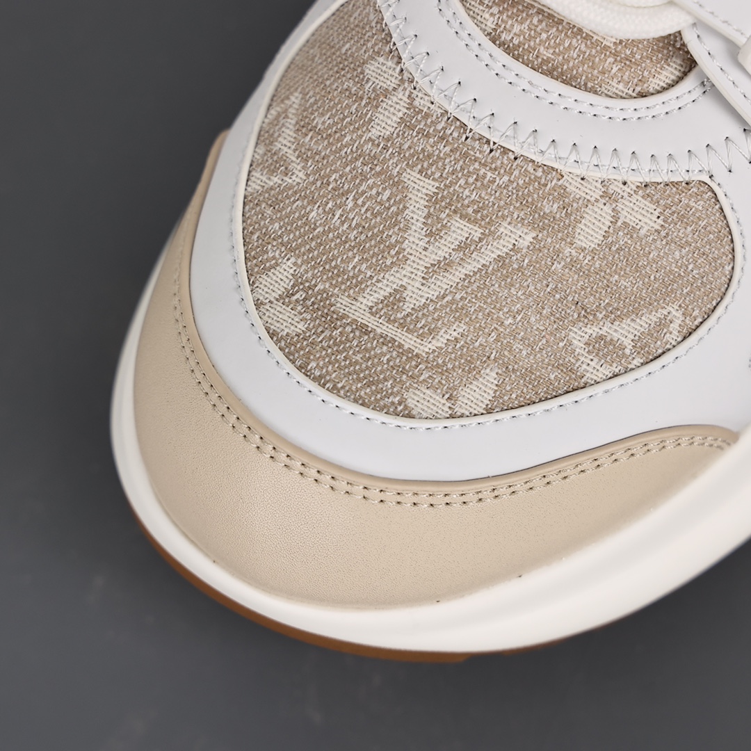 新品莆田鞋Louis Vuitton Archlight Sneakers 女款老爹鞋