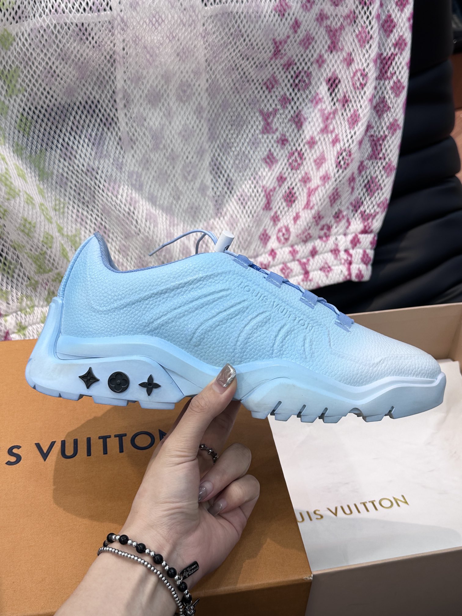 Millenium2023新品專櫃同步LV 頂級高仿鞋 運動鞋
