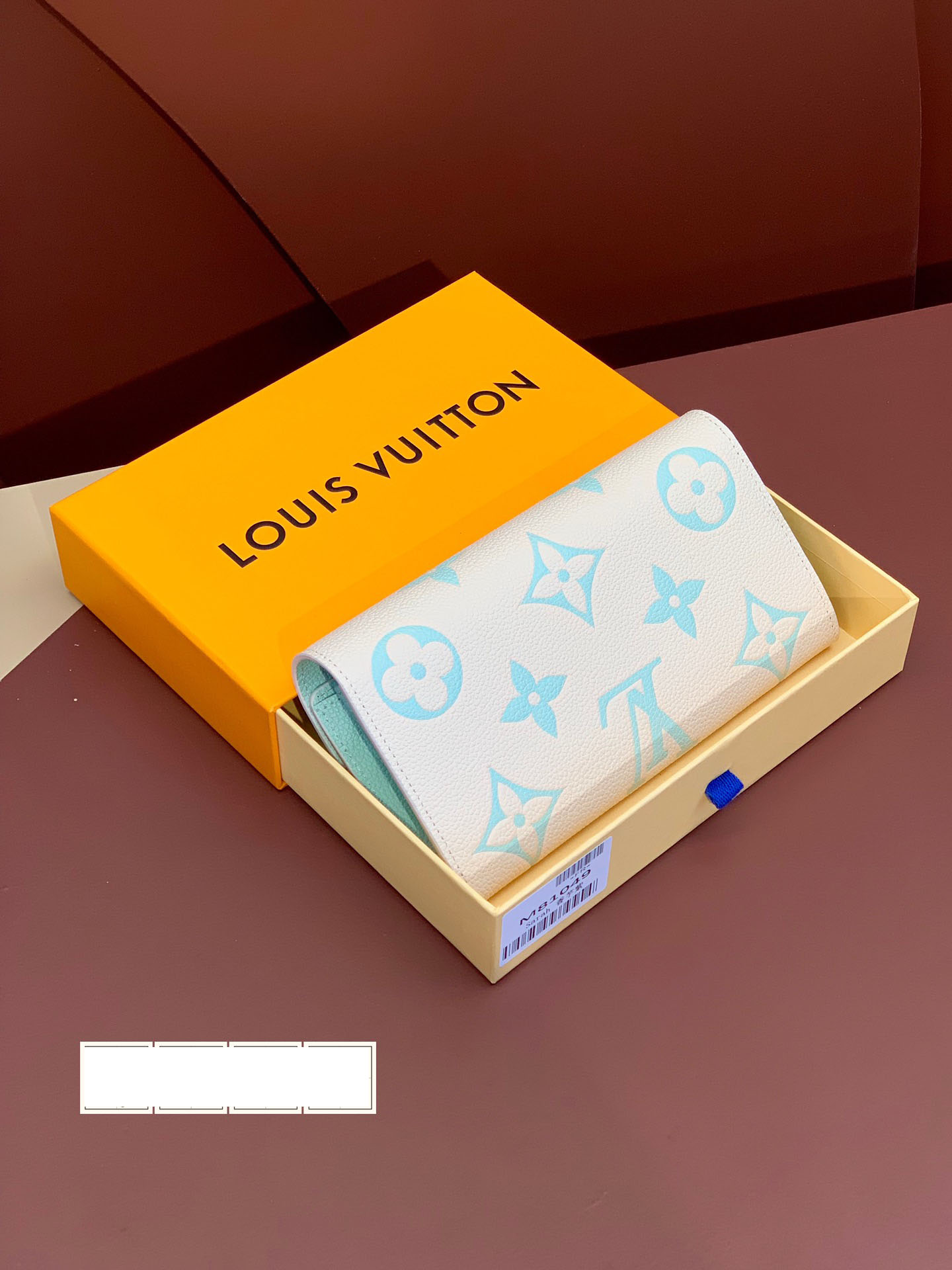 M81049 Louis Vuitton頂級原單拉鏈錢包小錢包
