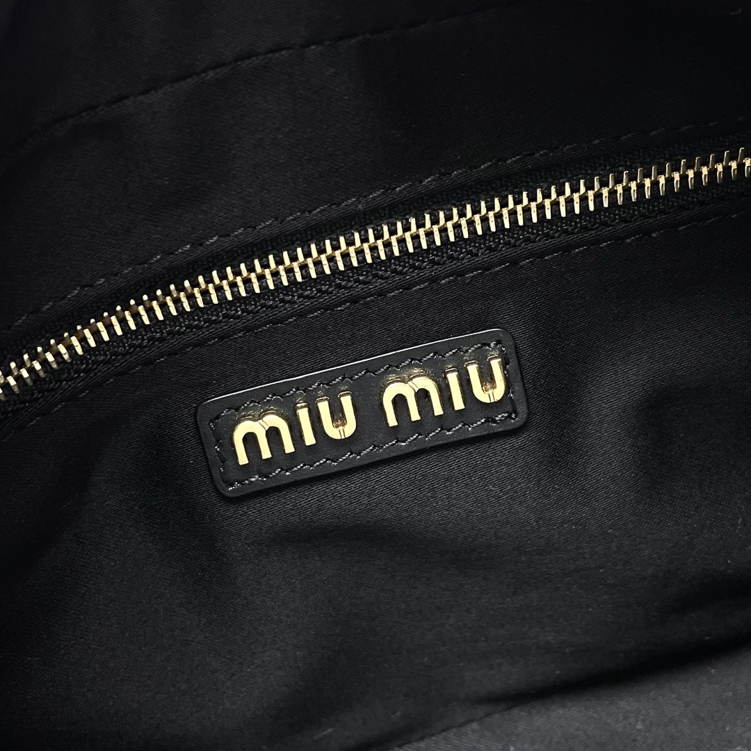 複刻名牌包Miu Miu缪缪 保齡球包包手提包 小號Arcadie 皮革手袋 黑色