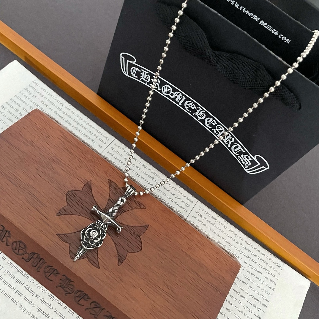高仿Chrome Hearts克羅心飾品 經典復古珍珠項鍊 茶花十字架吊墜