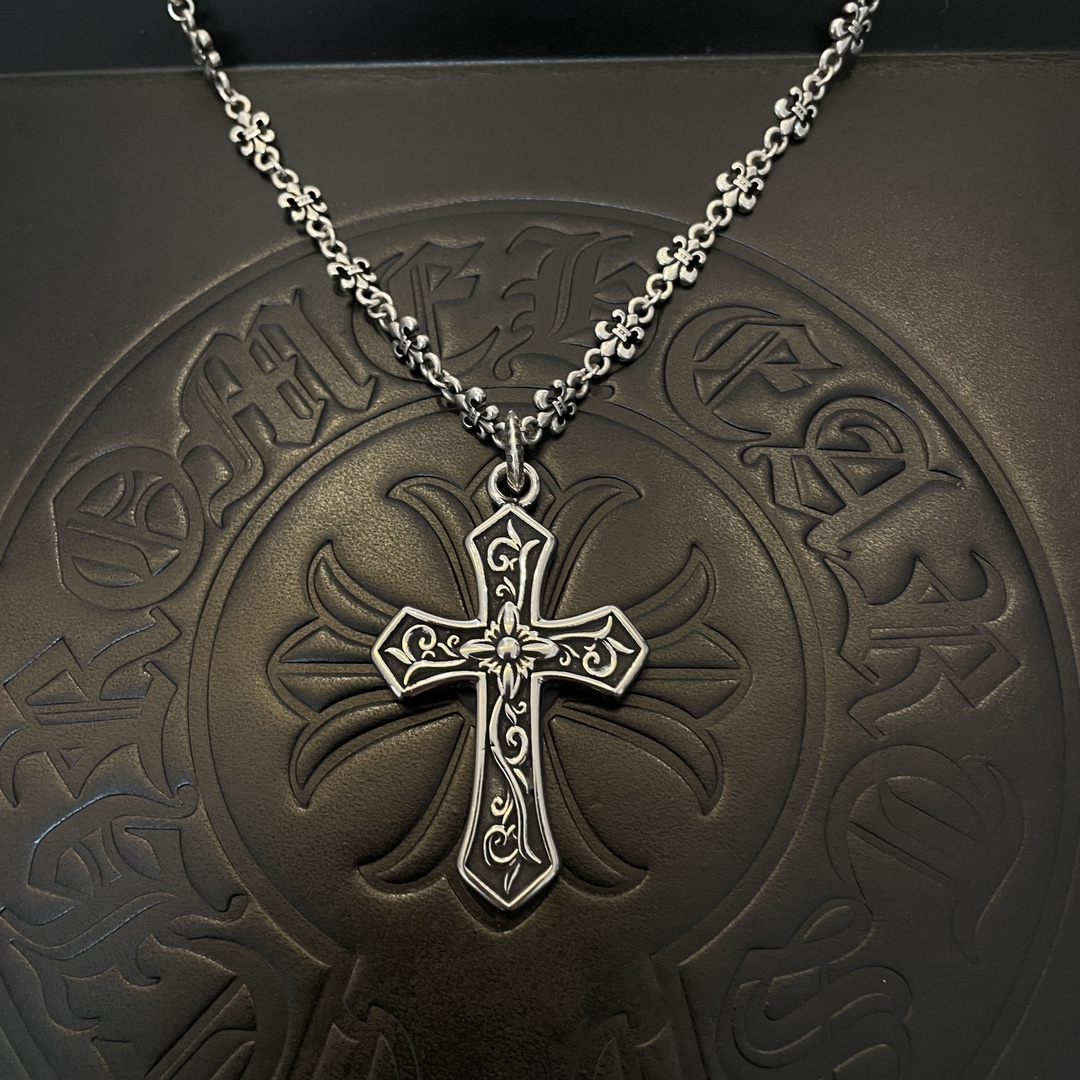 高仿複刻Chrome Hearts克羅心飾品 經典復古項鍊 個性十字架吊墜 童軍花
