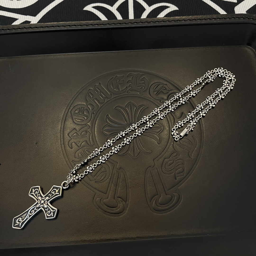 高仿複刻Chrome Hearts克羅心飾品 經典復古項鍊 個性十字架吊墜 童軍花