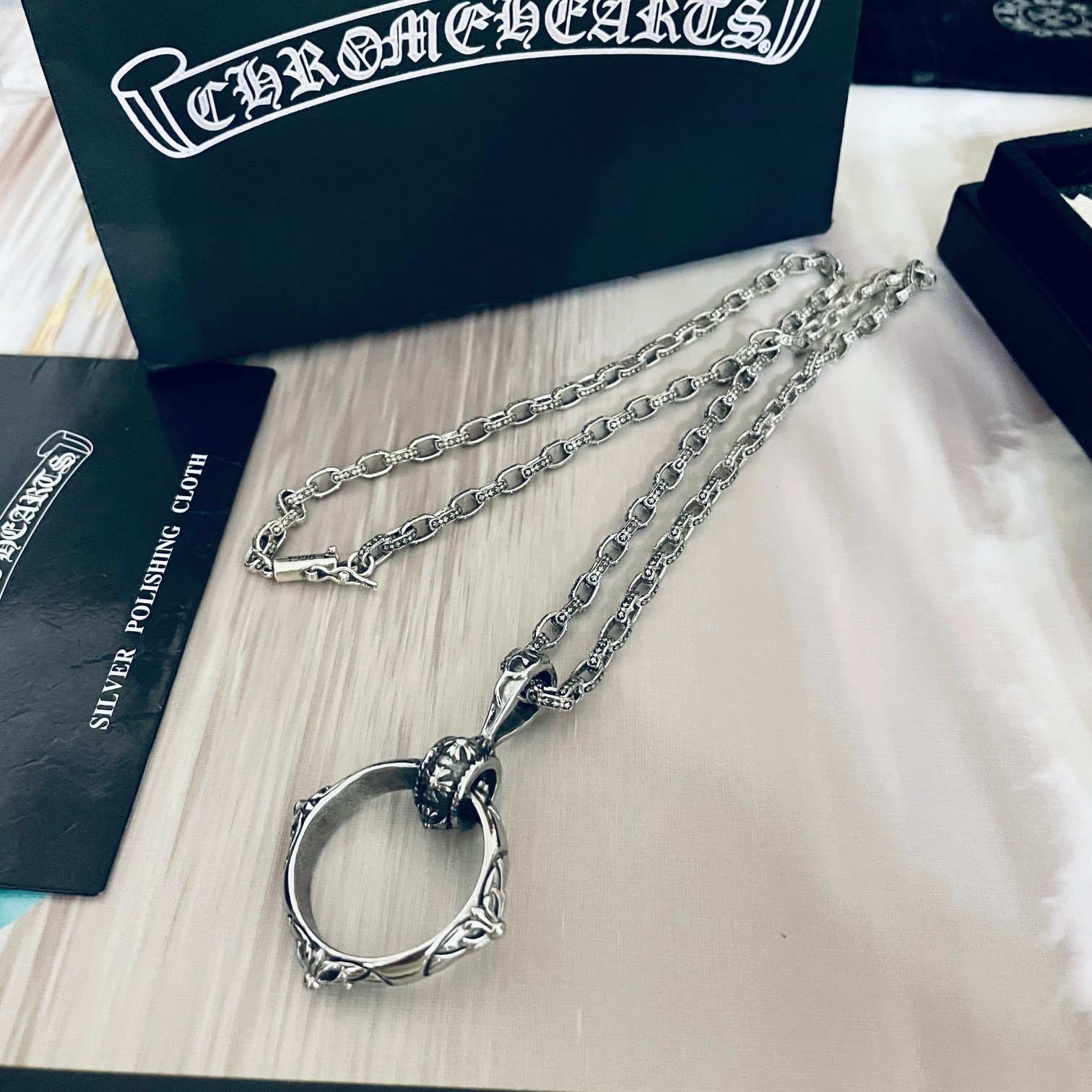 高仿複刻Chrome Hearts克羅心飾品 經典釦環十字花吊墜 字母項鍊