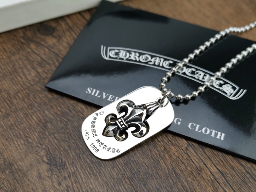 高仿原單Chrome Hearts克羅心飾品 鳶尾花狗牌鏤空吊墜項鍊鏈長70cm