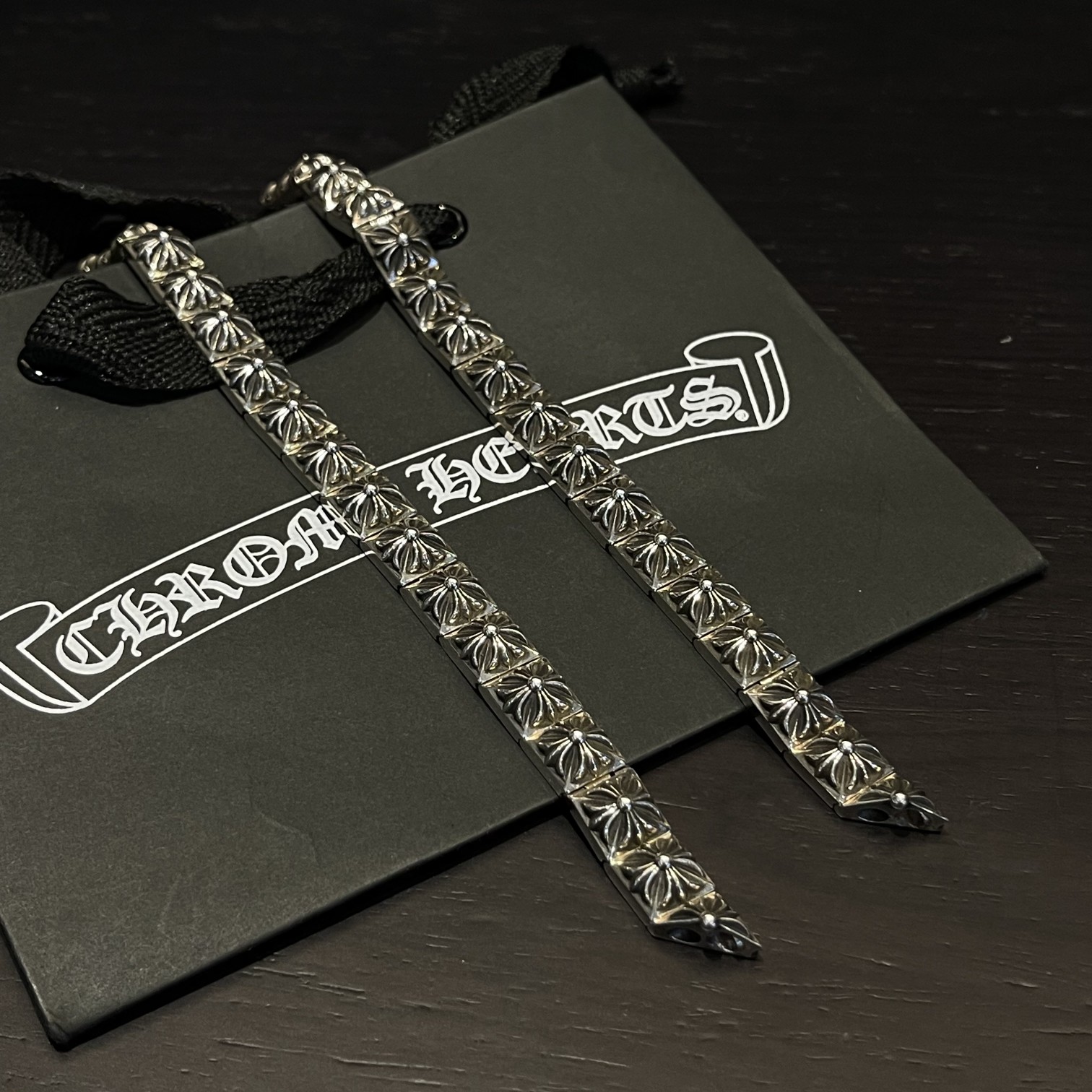 1比1複刻Chrome Hearts克羅心飾品 方十字花相連磁扣手鍊