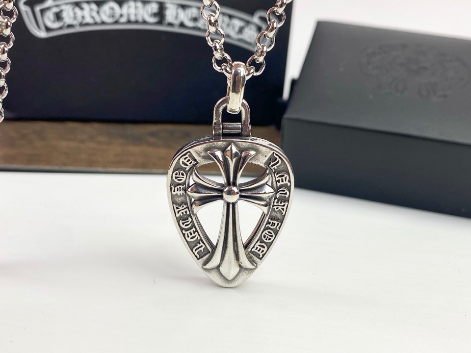 複刻Chrome Hearts克羅心飾品 鏤空桃心十字架寶劍匕首吊墜項鍊