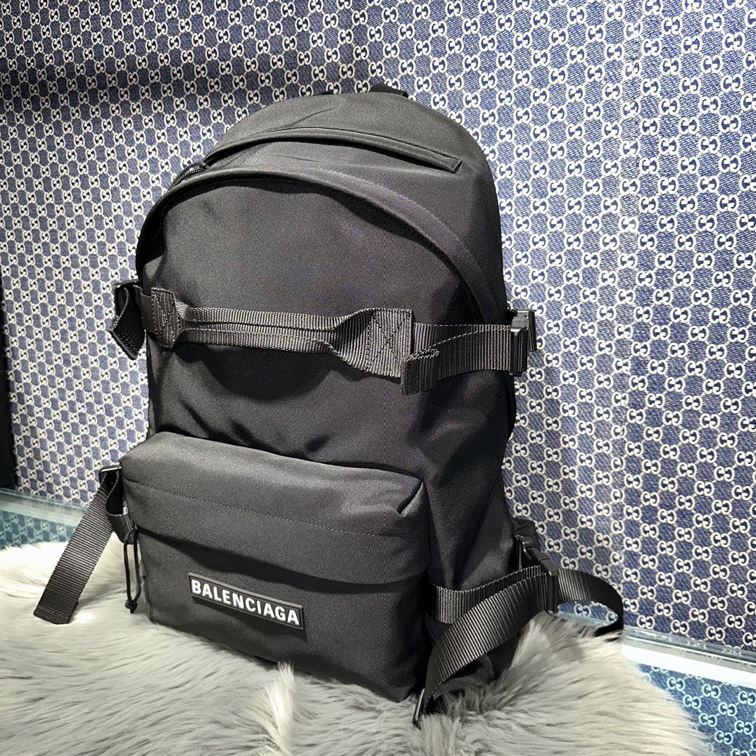 原單複刻balenciaga巴黎世家包包 SKIWEAR-Ski黑色再生尼龍雙肩包