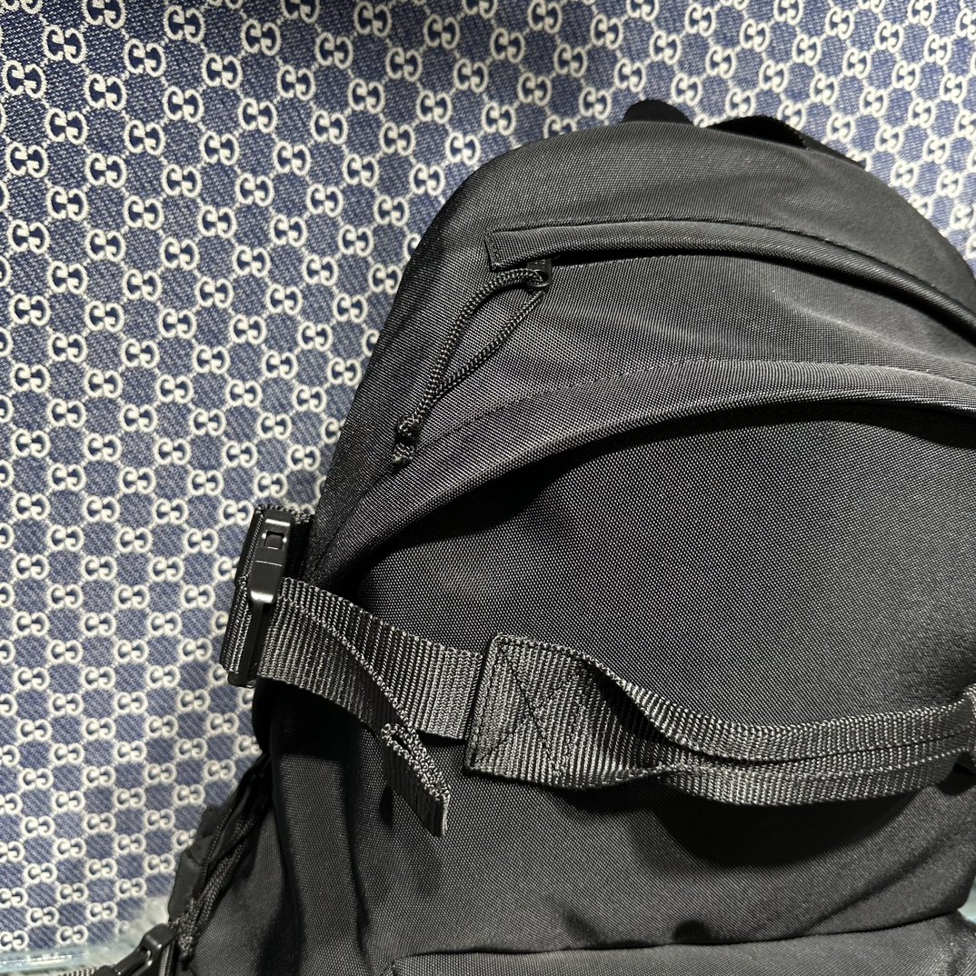原單複刻balenciaga巴黎世家包包 SKIWEAR-Ski黑色再生尼龍雙肩包