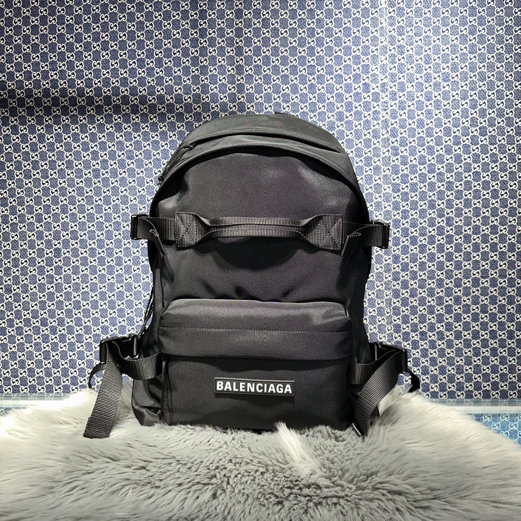 原單複刻balenciaga巴黎世家包包 SKIWEAR-Ski黑色再生尼龍雙肩包