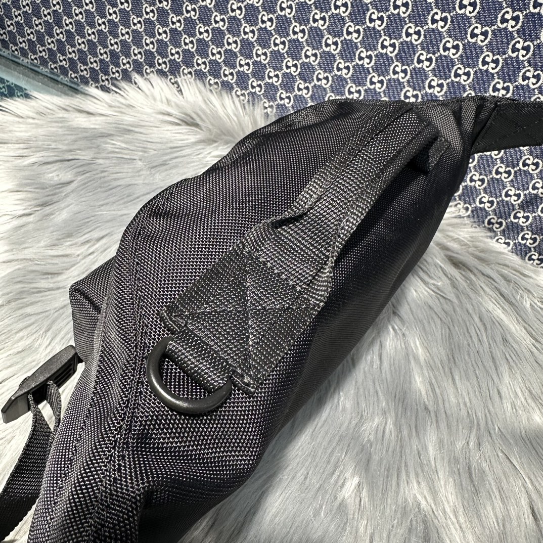 1比1専櫃複刻balenciaga巴黎世家包包 Army 黑色尼龍大號腰包